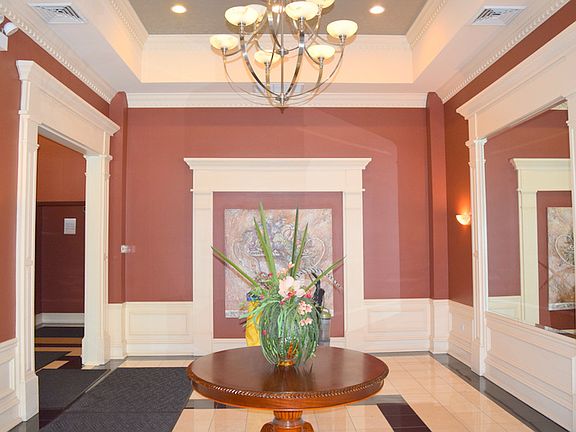 4th image of 4953 Oakton St Unit 206