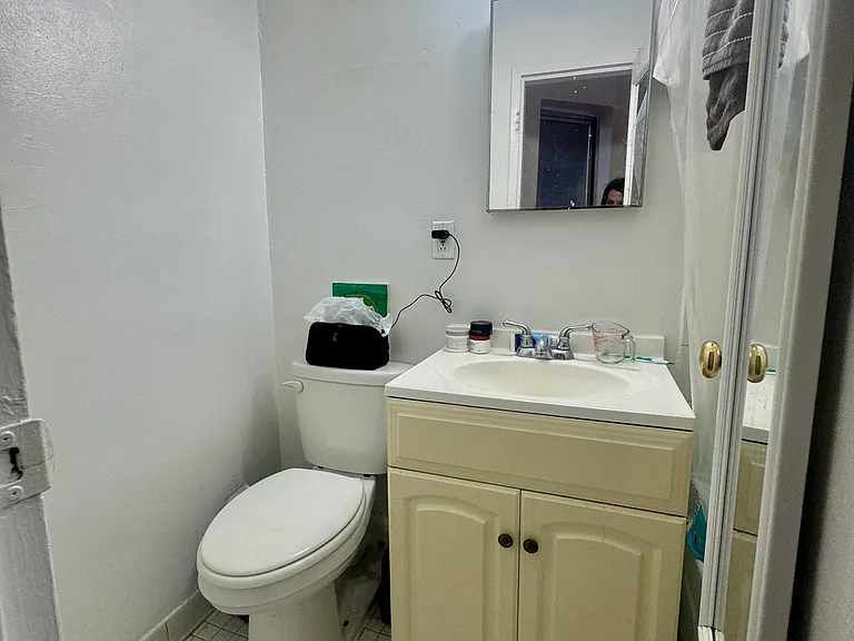 221 Avenue A #10 — Photo 8