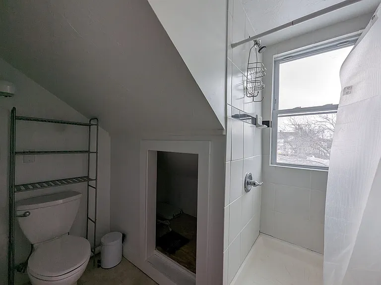 8 6th St #C — Photo 8
