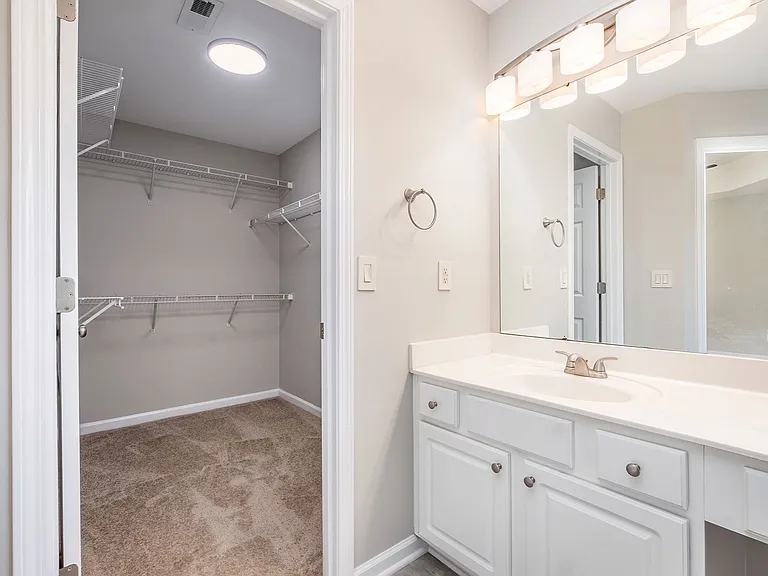15820 Lavenham Rd — Photo 21