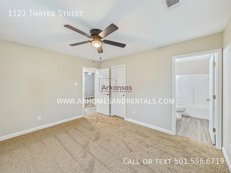 1123 Thayer St — Photo 7