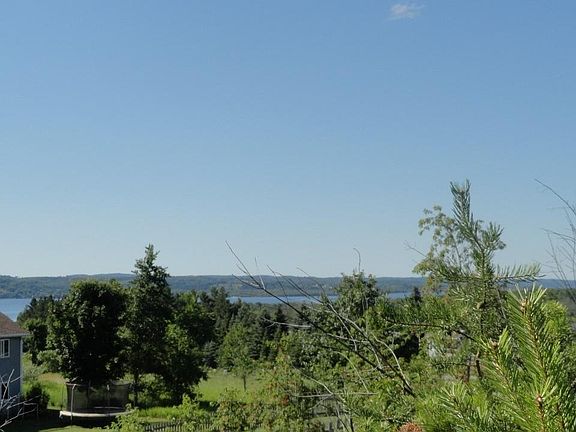 3rd image of E Leelanau Hills Dr