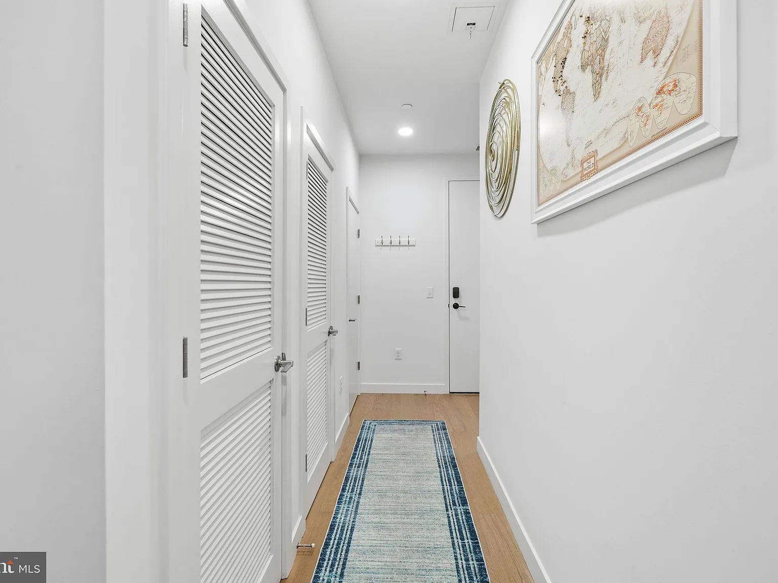 1 bed, 624 sqft, $2,400 — Photo 3