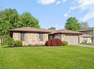 35671 Chesterfield Dr, North Ridgeville, OH 44039