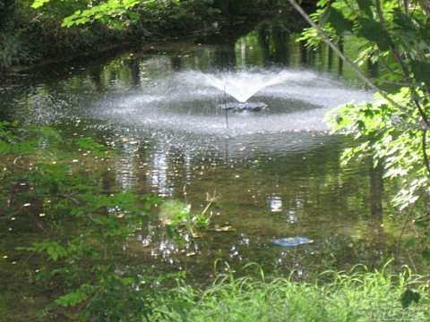 2nd image of 5 Frost Pond Dr