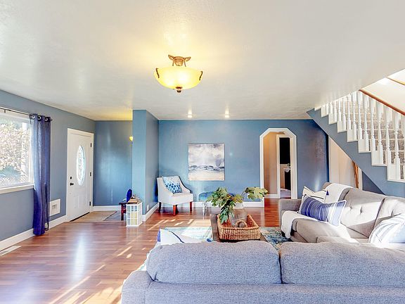 3rd image of 2025 Hodgson St