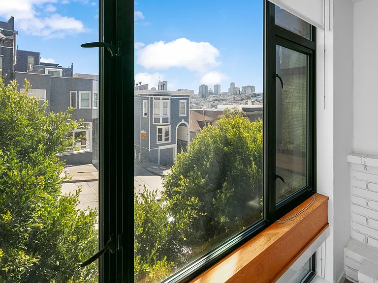 Telegraph Hill — Photo 21