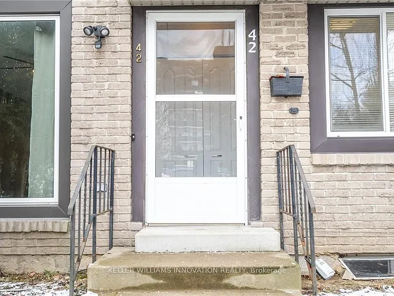 42 Wilsonview Ave — Photo 2