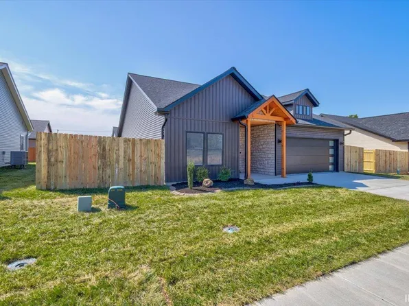 2104 Aruba Dr, Bedford, IN 47421