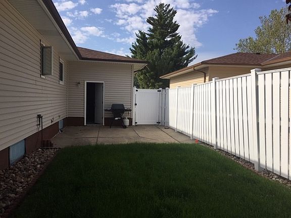 3rd image of 2304 W 11th St