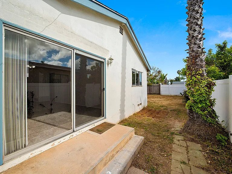 3641 Martha St — Photo 22