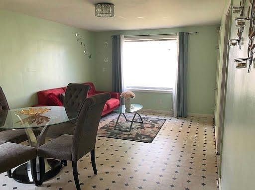 5th image of 73 Oakmont Ave Floor 2