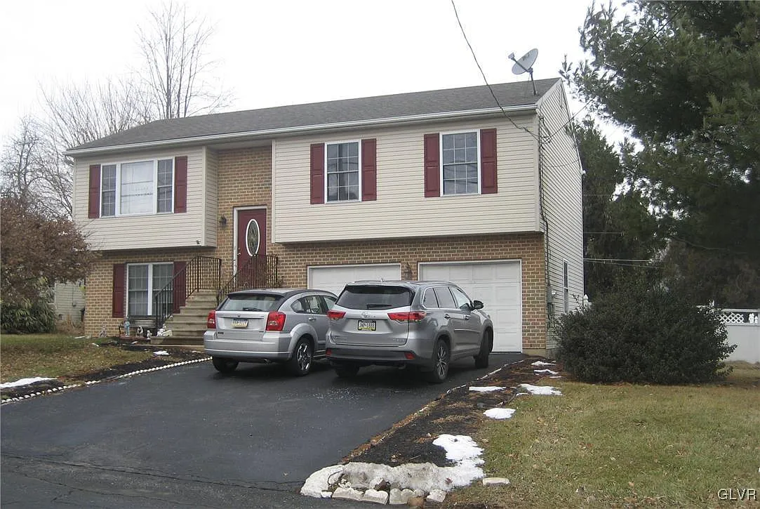 3113 Middletown Rd photo 1