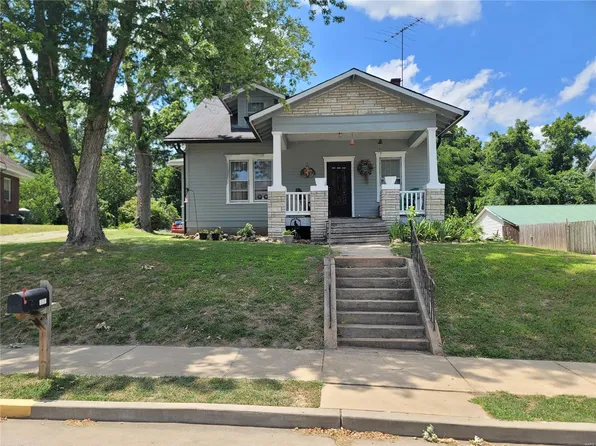 913 Maupin Ave, New Haven, MO 63068