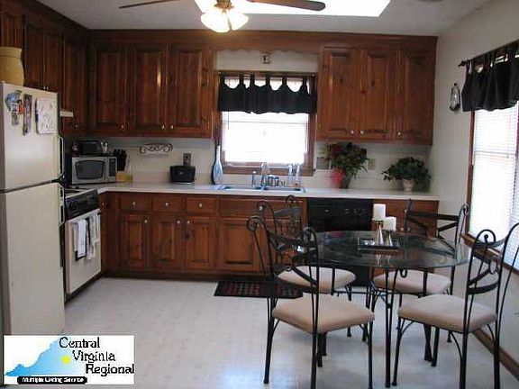 4th image of 7135 McCauley Ln