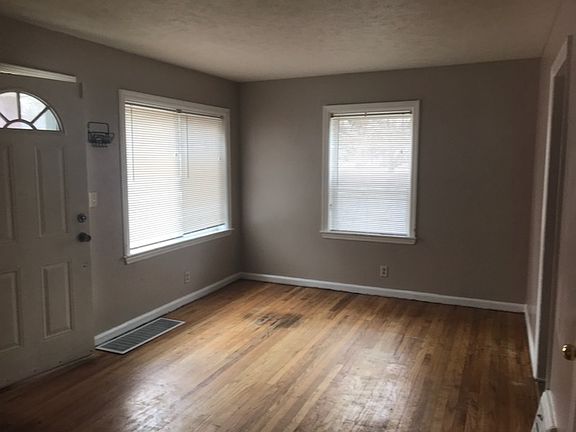 2nd image of 2118 Nelson Ave SE