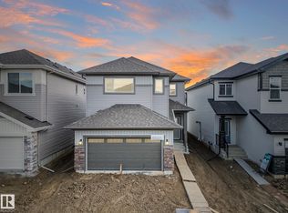 947 18th Ave NW, Edmonton, AB T6T2N2