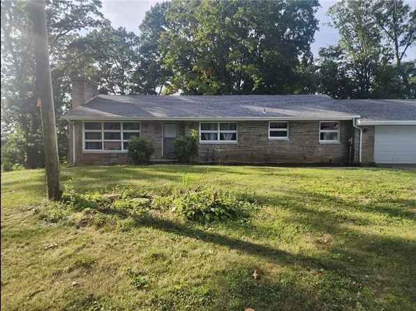 759 Linden Rd N, Eighty Four, PA 15330