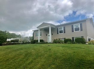 525 Ridge Rd, Mc Veytown, PA 17051
