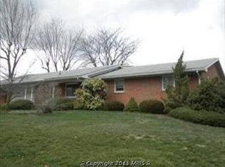1537 Brechbill Rd, Chambersburg, PA 17202