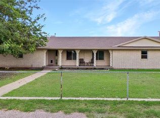1209 Newport Rd, Weatherford, TX 76086