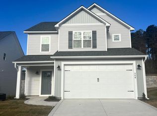 508 Burgundy Dr, Southern Pines, NC 28387