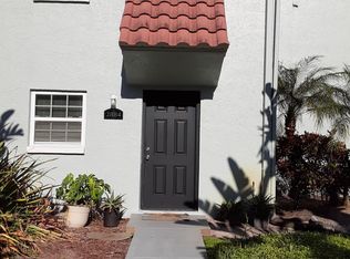 2884 Somerset Park Dr, Tampa, FL 33613
