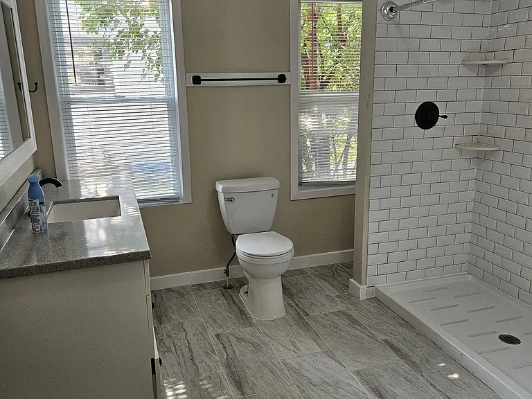 10868 W Mount Vernon Ave — Photo 11
