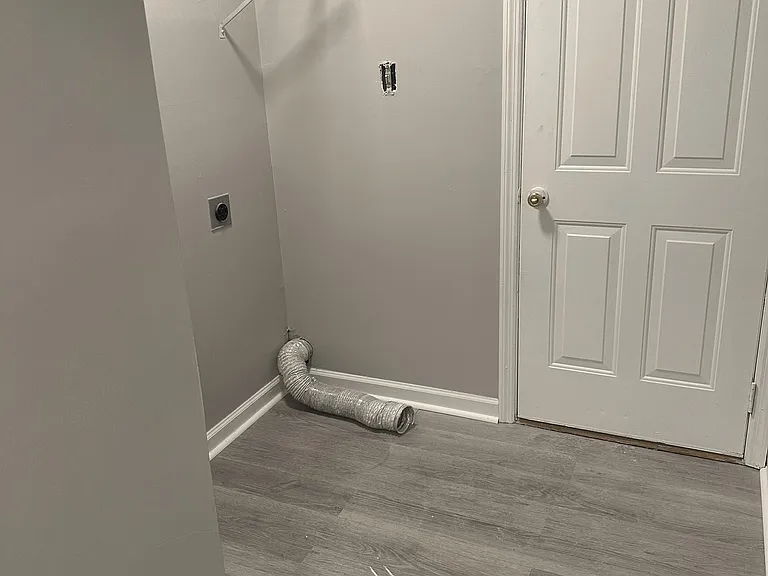 2541 Danielle Ln — Photo 1