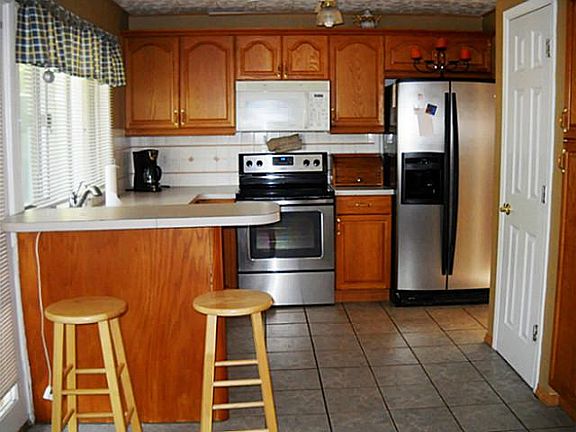 2nd image of 937 Kent Dr