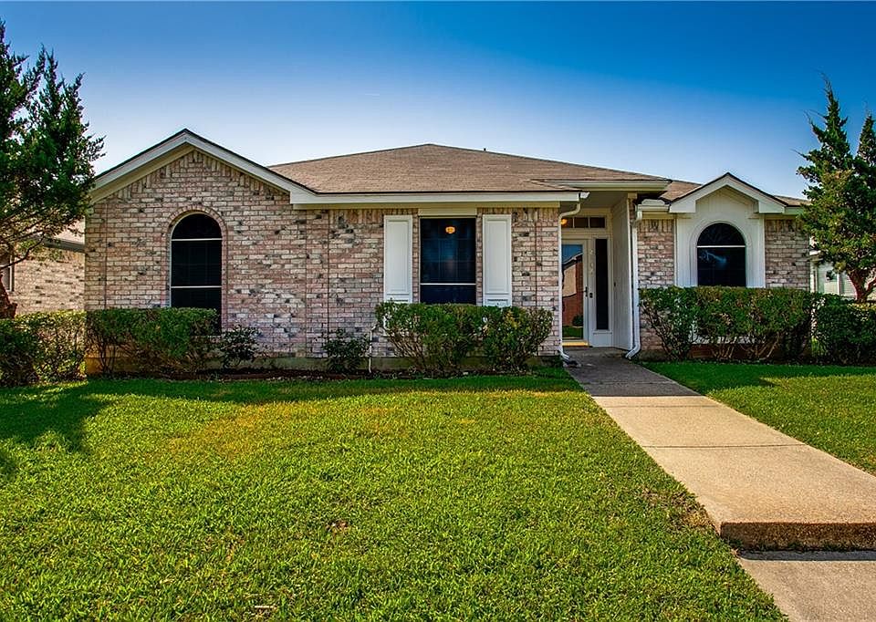1st image of 2108 Emerald Oaks