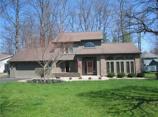 10 Wood Run Cir, Greece, NY 14612