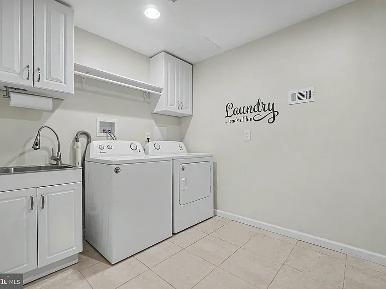 335 Cindy Dr — Photo 24