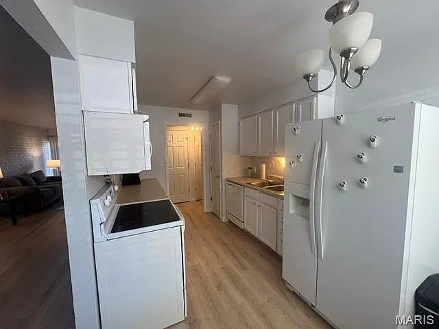 1924 Greenglen Dr #102 — Photo 10