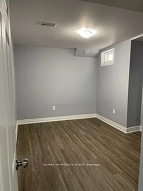140 Shady Oaks Ave #BASEMENT — Photo 10