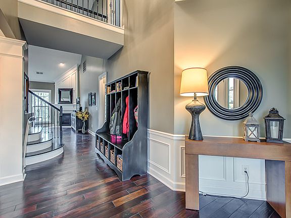2nd image of 3047 Coral Bell Ln