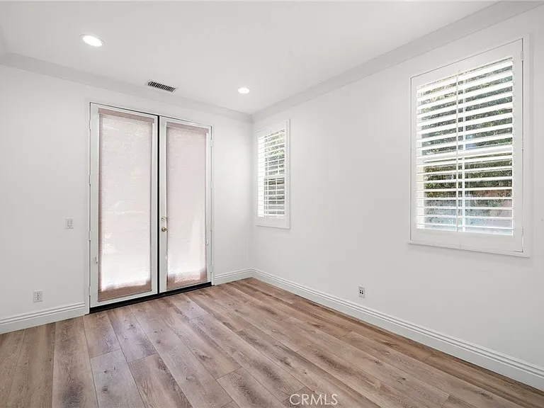 2 Franklin Way — Photo 11