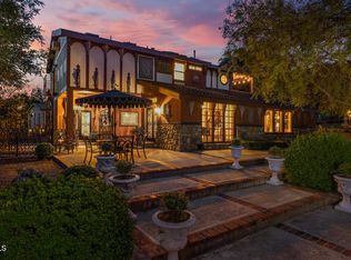 10484 Creek Rd, Oak View, CA 93022