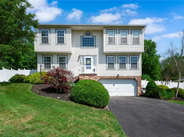 1004 King Edward Dr, Mc Donald, PA 15057