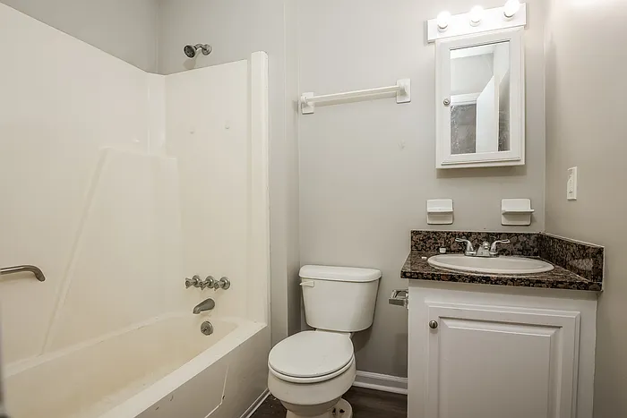 139 Rosedale Ave — Photo 13