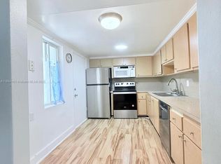 1201 NE 191st St #G304, Miami, FL 33179