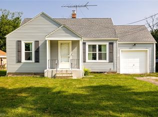 514 Berkshire Rd, Elyria, OH 44035