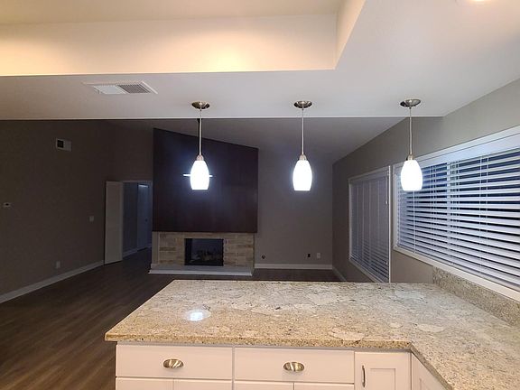 2nd image of 3165 W Westhaven Dr