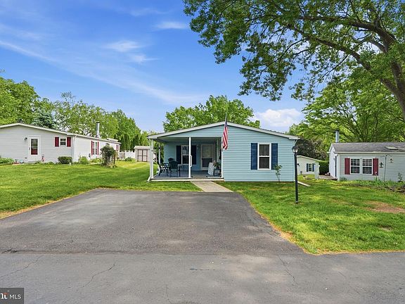 2nd image of 10 Coventry Pl