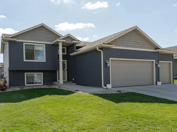 96 5th Ave SE, Kasson, MN 55944