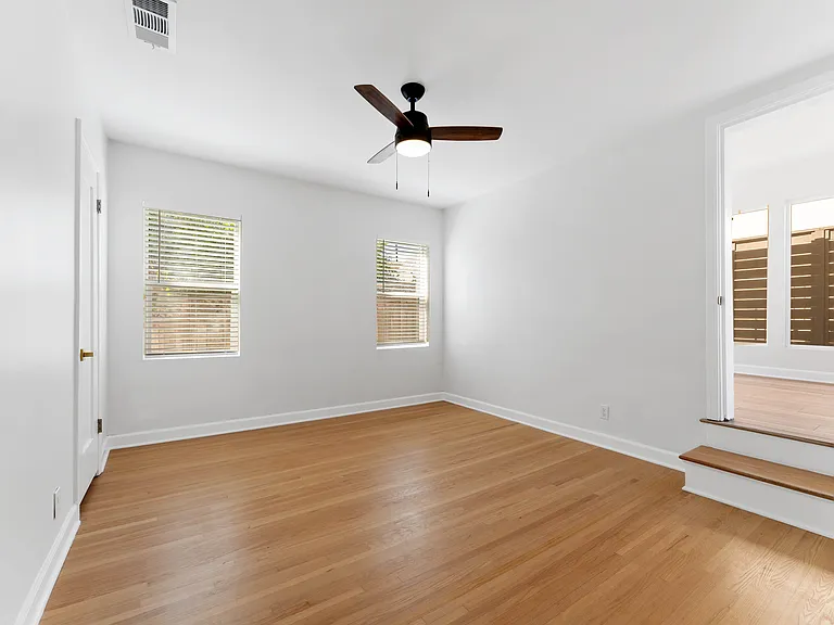 5001 W 20th St — Photo 21