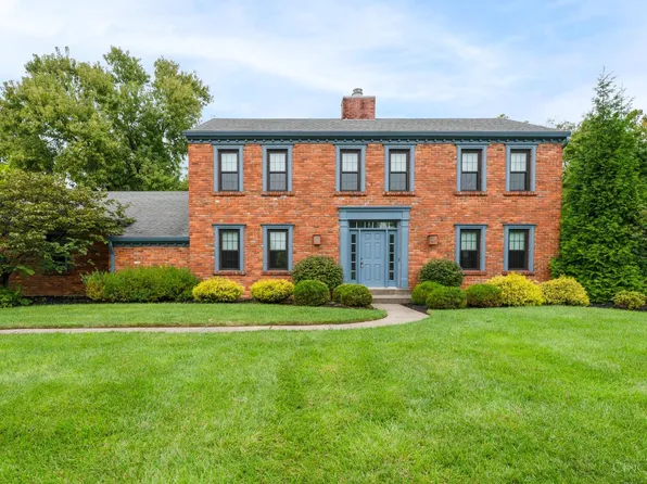 7044 Driftwood Ln, West Chester, OH 45241