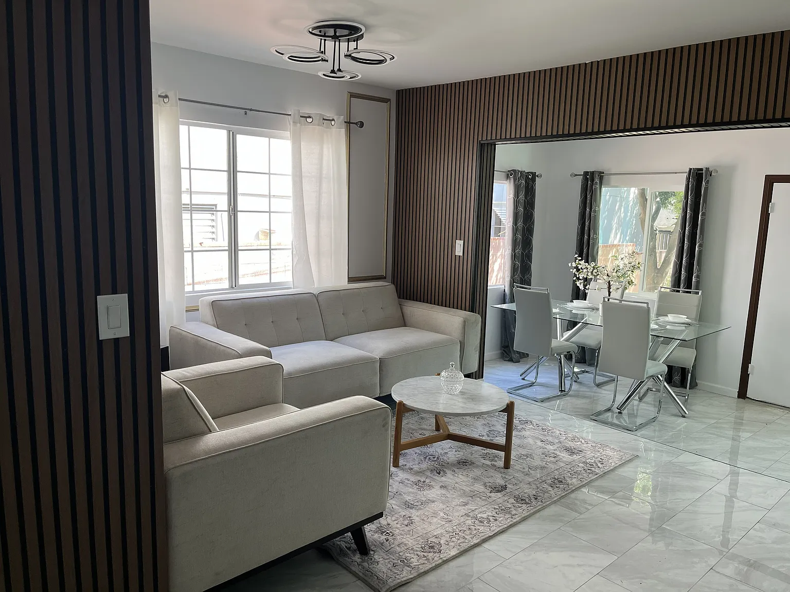 4 bed, 2095 sqft, $6,000 — Photo 3