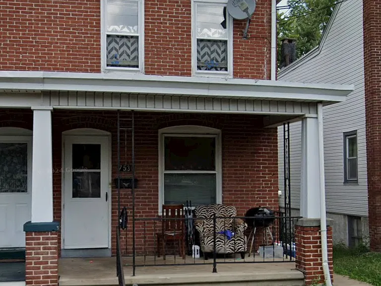 753 Lincoln Ave — Photo 1