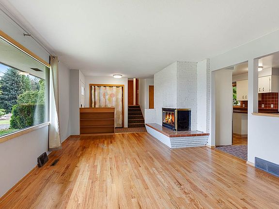 5th image of 7909 E Princeton Ave